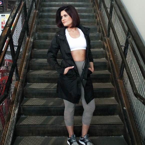 TRI-STRAP SPORTS BRA- WHITE - Picture 2 of 4